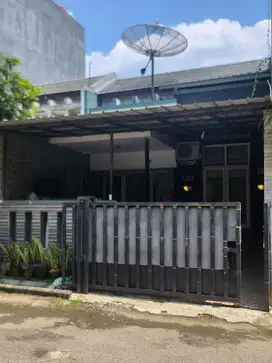 Rumah di Perumahan Permata Cimanggis, Depok