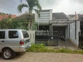 Jual Murah Rumah hitung Tanah di Blok G mega cinere jl Mentawai