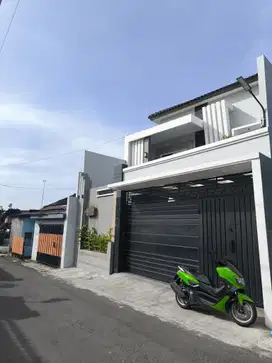 Rumah di jual mojosongo dekat uns joglo