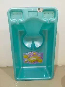 Bak mandi bayi newborn