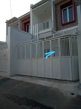 Dijual rumah baru di swadaya 2 tanjung barat jaksel