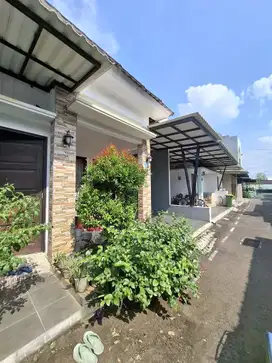 Disewakan Rumah Full Furnished SIAP HUNI!! Lokasi Strategis Beji Depok