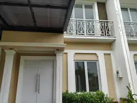 Disewakan rumah murah 2lantai di Cluster Thames Jakarta Garden City