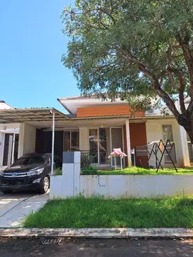 Disewakan Rumah Lokasi Strategis di Perum Ivy Park Bsb Semarang