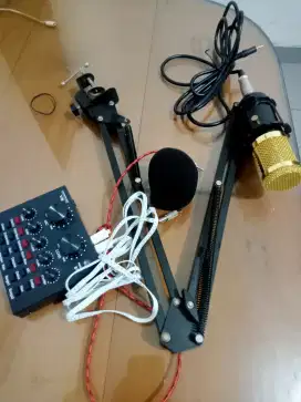 Jual alat live streming dan podcast