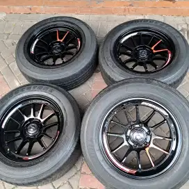 Velg lenso venom 5 R18x9 6x139,7 et 0 ban 265/60 R18 fortuner pajero