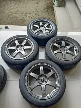 Velg Bekas TE37 Ring 18 PCD 5X114 set ban Toyo 235/50 18