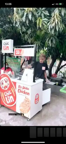 Booth Bekas ex Chic Lin
