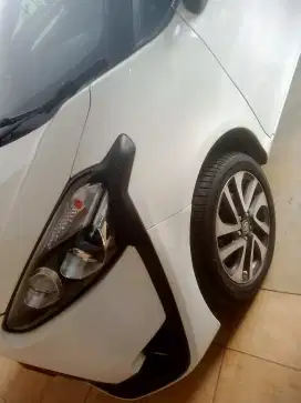 Toyota Sienta Type V. 2017 Bensin