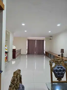 Disewakan Rumah PIK layar permai uk120m2 Furnished at Jakarta Utara