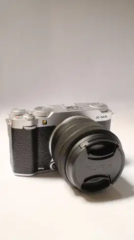 FUJIFILM X-M5 Silver Kamera Mirrorless