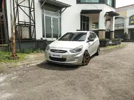 Pajak Panjang - HYUNDAI GRAND AVEGA 1.4 GL BENSIN A/T 2013 ABU