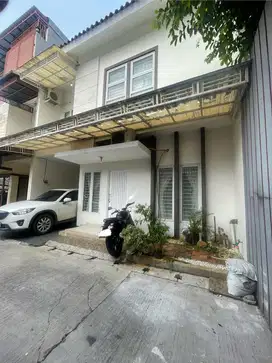 Dijual Rumah Secondary 2 Lantai di Duren Sawit  Jakarta Timur
