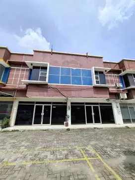 DISEWAKAN RUKO 2 LANTAI Siap Pakai! Lokasi STRATEGIS DI JAGAKARSA!