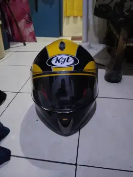 Helm KYT full fase