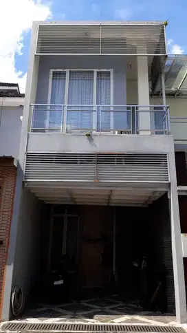 DIJUAL RUMAH MURAH LANTAI 2 DI MALANG