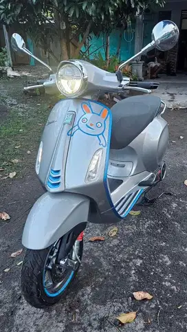Piaggio Vespa Elettrica Plat AB Tangan Pertama 2024 Low km 1rb perak