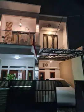 Dijual rumah cantik siap huni di Griya Asri TMII, Jatimakmur, Pd Gede