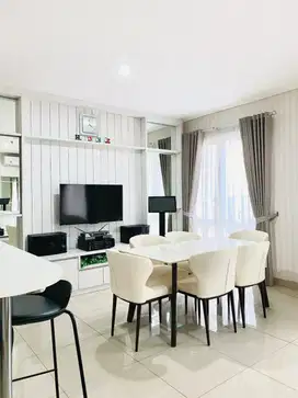 Condovilla 4 BR di the Primrose condovilla Summarecon Bekasi