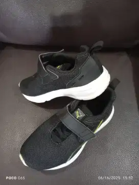 Sepatu sport anak perempuan Puma Soft Ride