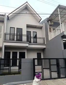 Rumah Baru Tropical Design Kencana Loka BSD city