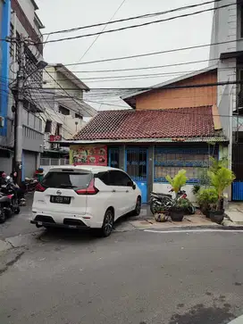 RUMAH DI JL KARTINI