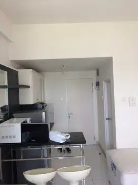Siap pakai UC apartment berkeley siap huni full furnish dkt citraland