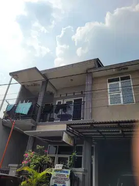 Rumah Kelurahan Bambe Kec Driyorejo Kab Gresik