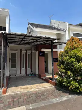 Disewakan rumah rapi siap huni 2KT di Legenda Wisata Cibubur
