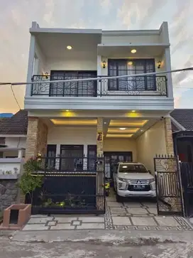 Rumah 2 Lantai dekat Kota Bandung
