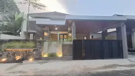 RUMAH BARU DESIGN MODERN DI NGAGLIK , DEKAT RS GRAMEDIKA