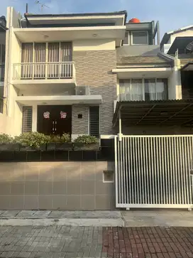 Disewakan Rumah diCluster Layar Permai (PIK 1)