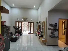 Dijual Rumah Siap Huni Semi Furnish di Taman Kopo Indah Bandung Kota