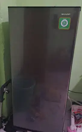DIJUAL  CEPAT KULKAS SHARP 1 PINTU TIPE SJN 192