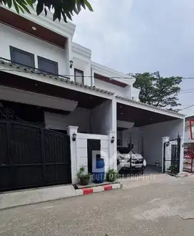Dijual Cepat Rumah Cantik Bangunan Baru di Buana Gardenia Tangerang