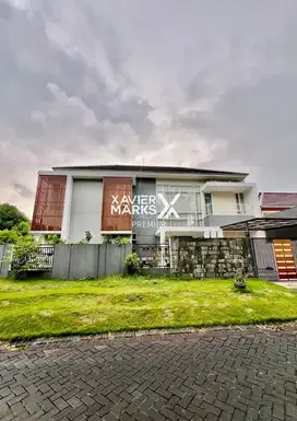Rumah Mewah Full Furnished Eksklusif di Graha Golf Araya Malang