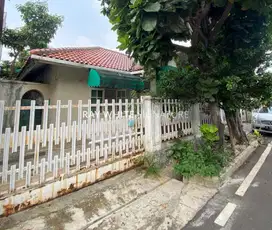 Dijual Rumah Lama Cocok Buat Hunian dan Kos di Jl Saguling, Duren Tiga