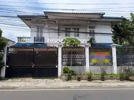2 UNIT RUMAH DI KAWASAN ELITE JL BANGKA