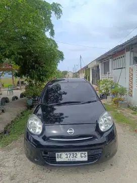 Bismillah.. Jual pemakaian pribadi..nisan march 2013 matic.