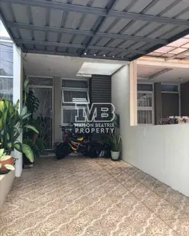 DIJUAL RUMAH SEMI FURNISH SIAP HUNI RAPIH TERAWAT BISA KPR DIBAWAH 1M