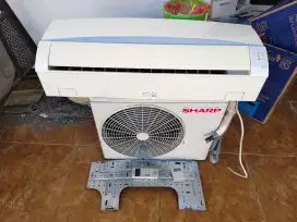 AC Sharp 1 PK kondisi bekas
