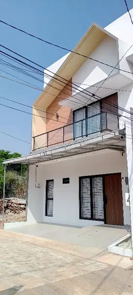 Rumah mewah modern lokasi strategis dekat tol & LRT Harjamukti