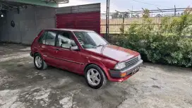 Starlet kotak 1.0 XL th 1985
