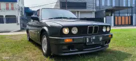 BMW 318i bmw m40 E30 1990