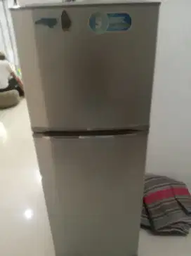 Kulkas LG inverter 2 pintu