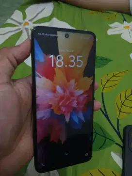 Iqoo Z9X 8/256 GB + Akun ML