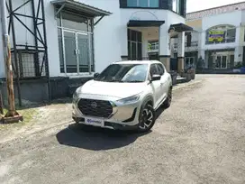 Like New - NISSAN MAGNITE 1.0 PREMIUM BENSIN A/T 2020 SILVER