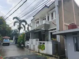Rumah ciwastra design unik siap huni