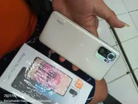 Xiaomi note 10s
8 128 fulset nmnus ori tt bt jual