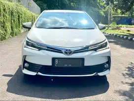 UNDER 45JT RARE UNIT!! TOYOTA COROLLA ALTIS 1.8 V AT PUTIH 2017